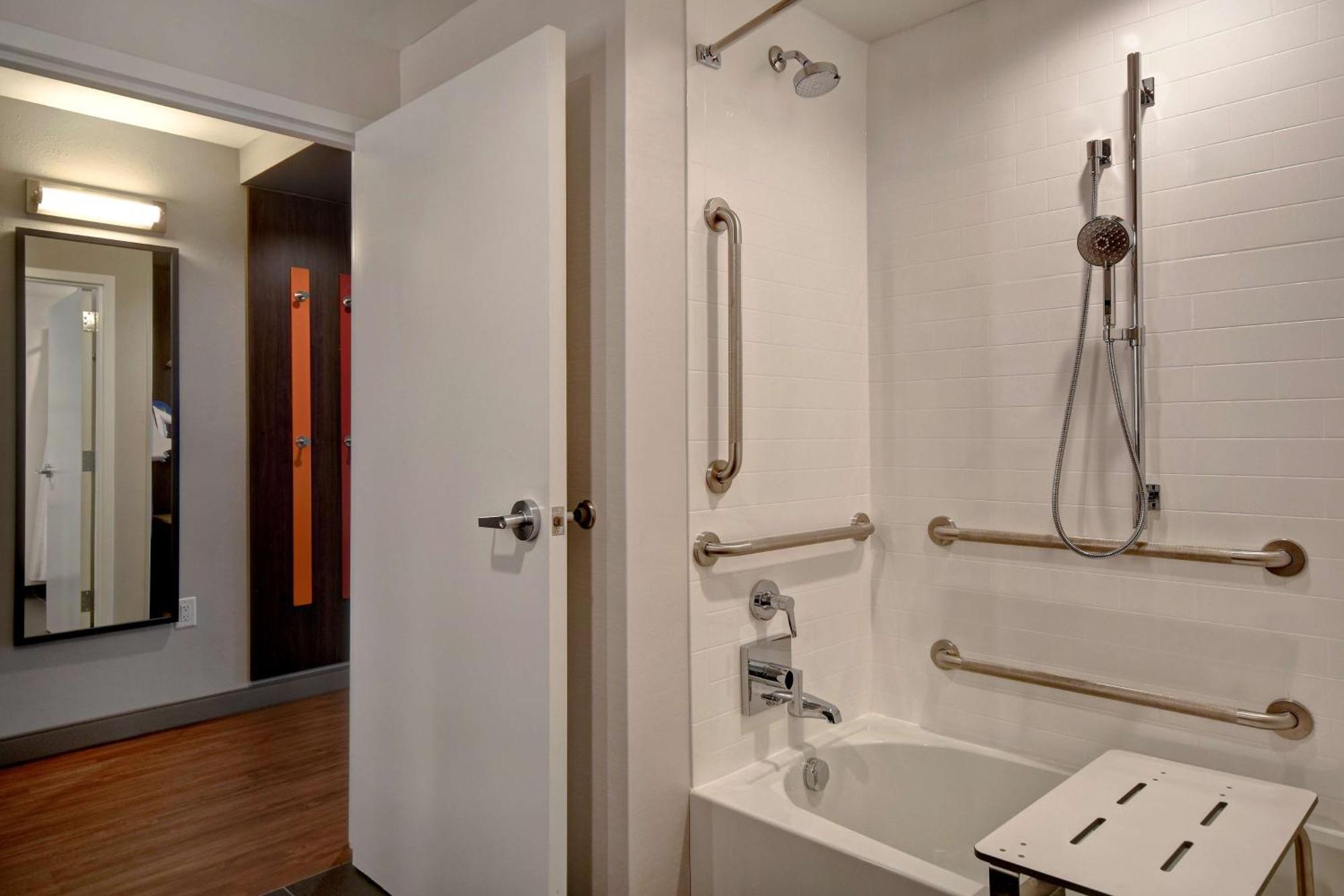 Tru By Hilton Concord, Nh Hotel Ngoại thất bức ảnh